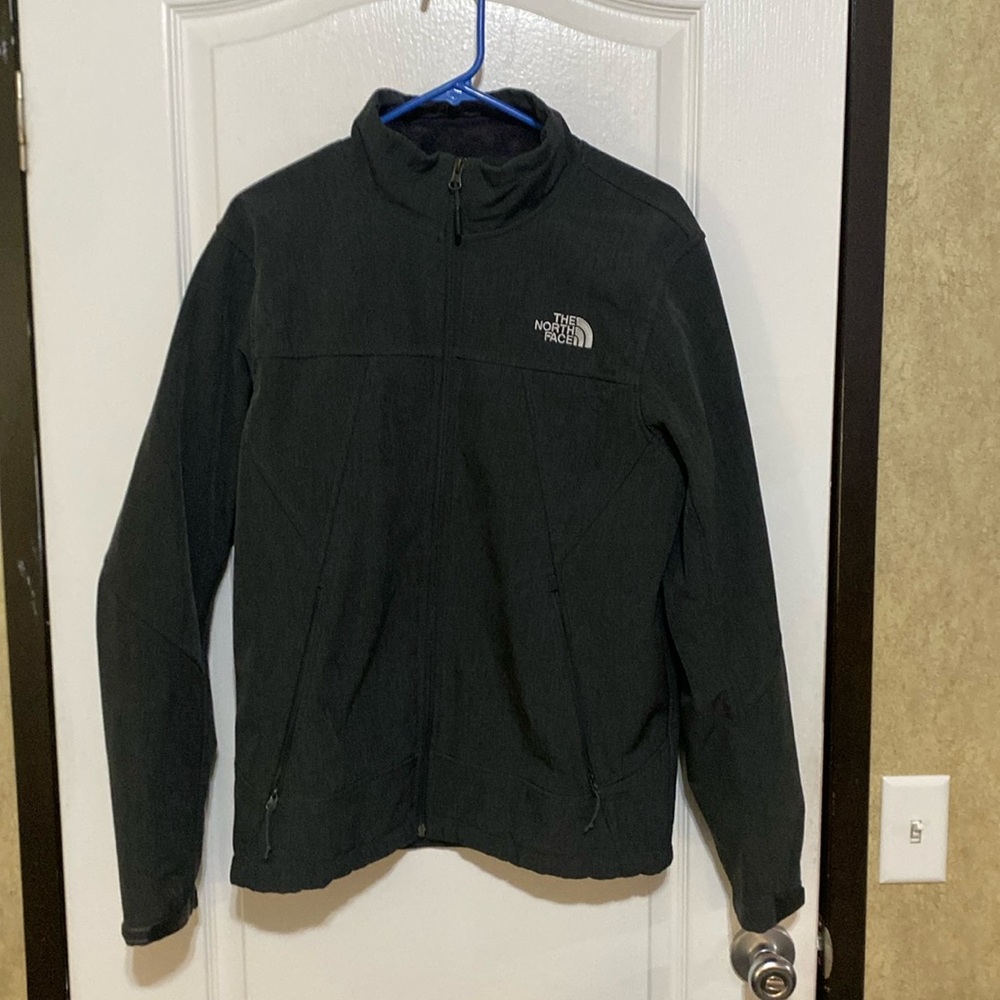 The North Face mens polyester jacket